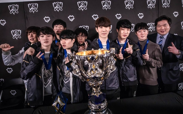 一个关键时 一个关键时