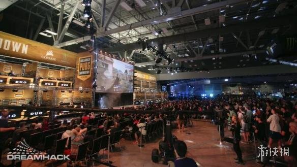 个青涩少年 个青涩少年