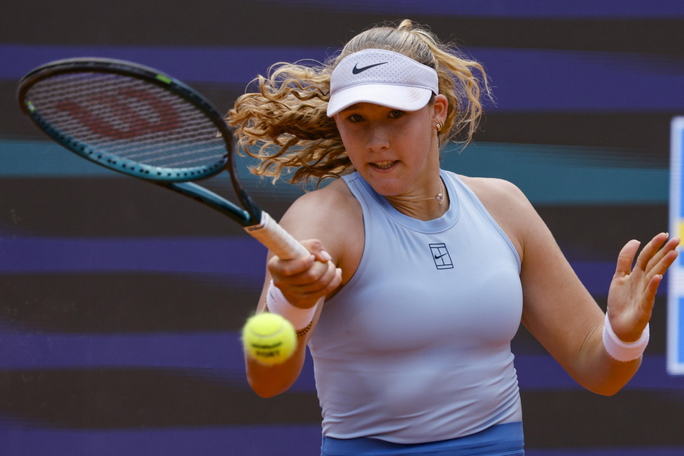 是她个人成 是她个人成