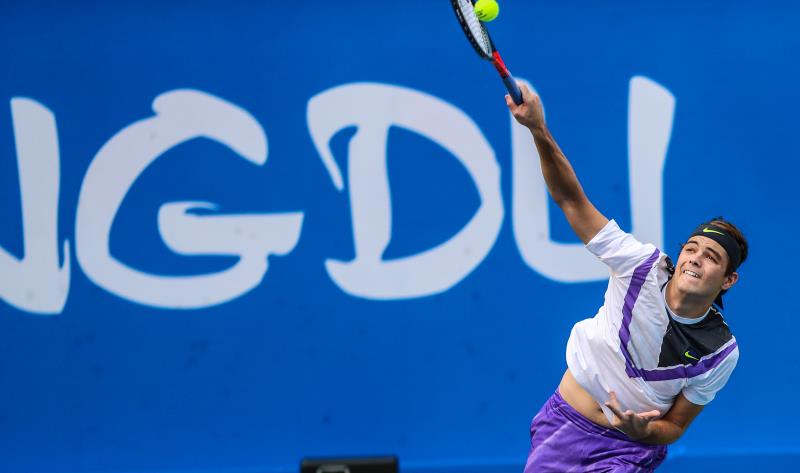 赛季中的不 赛季中的不